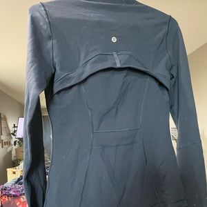 Lulu Zip Up